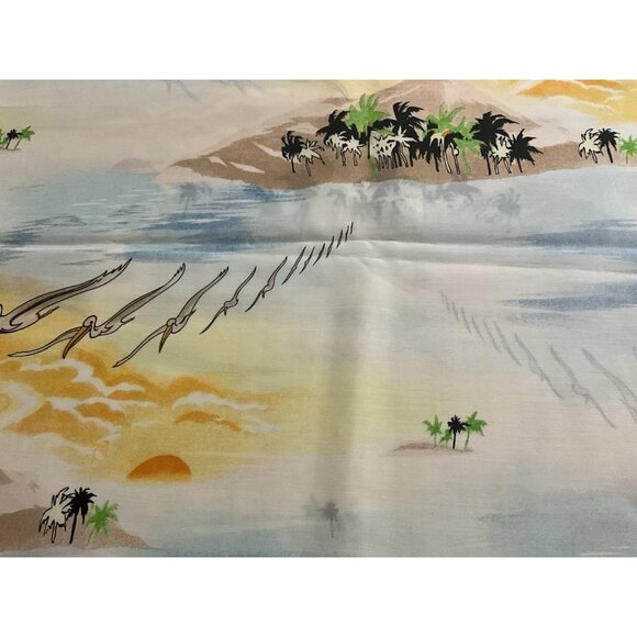 Hoffman California Vintage Silky Fabric Featuring Tropical Scene 4 Yards x 45" W - Picture 9 of 14